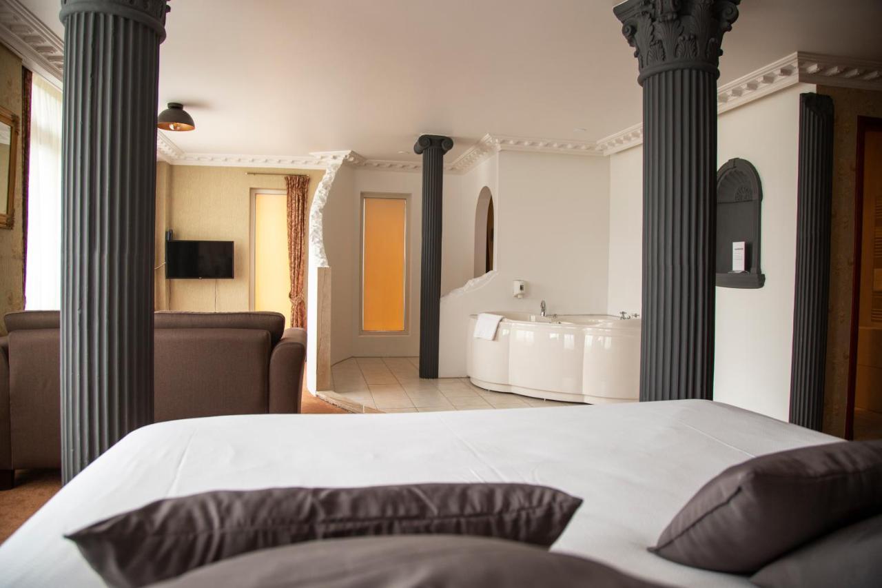 Amicitia Hotel Снек Екстериор снимка