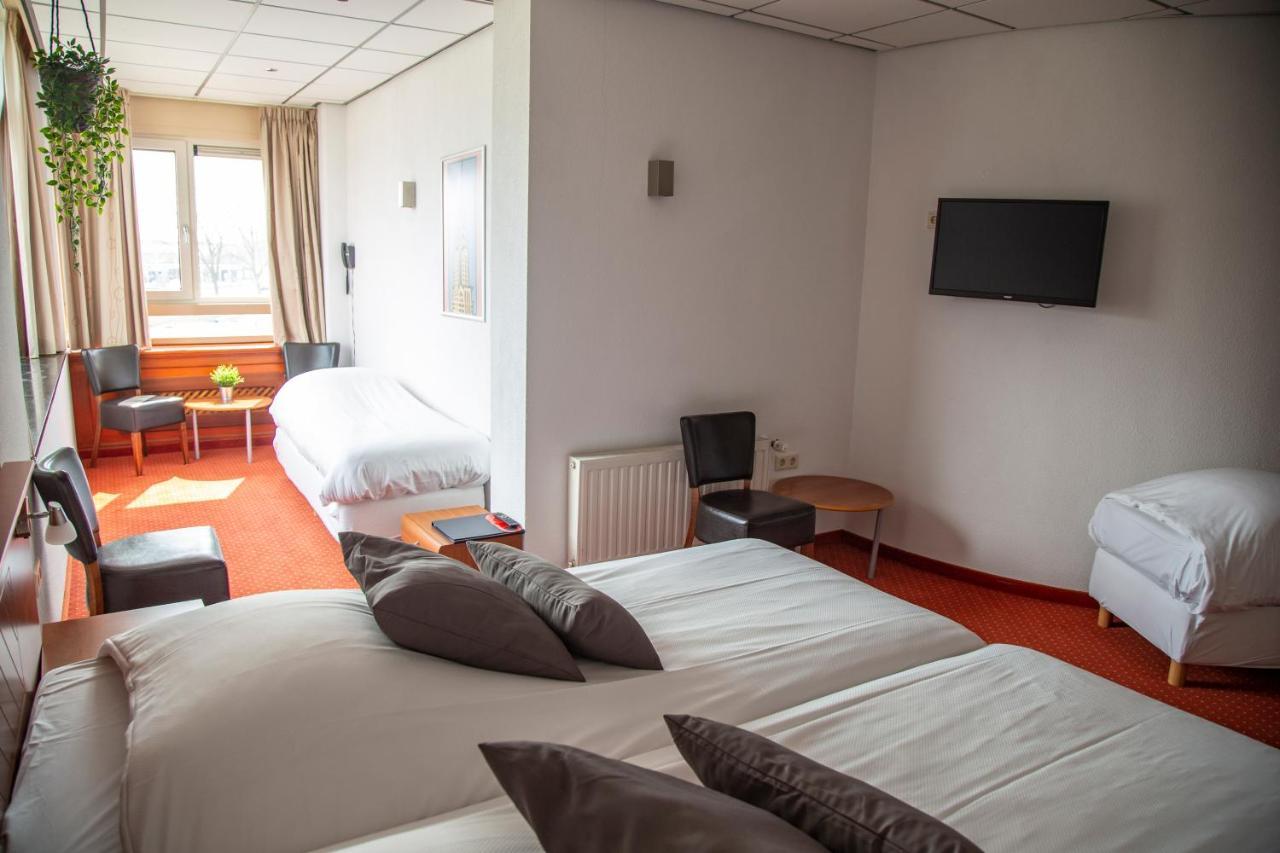 Amicitia Hotel Снек Екстериор снимка
