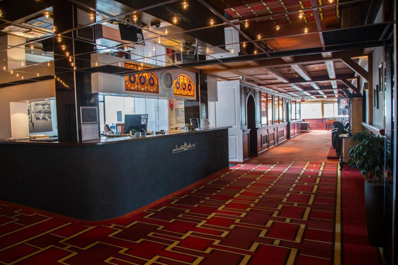 Amicitia Hotel Снек Екстериор снимка