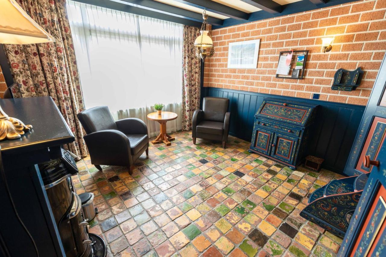Amicitia Hotel Снек Екстериор снимка