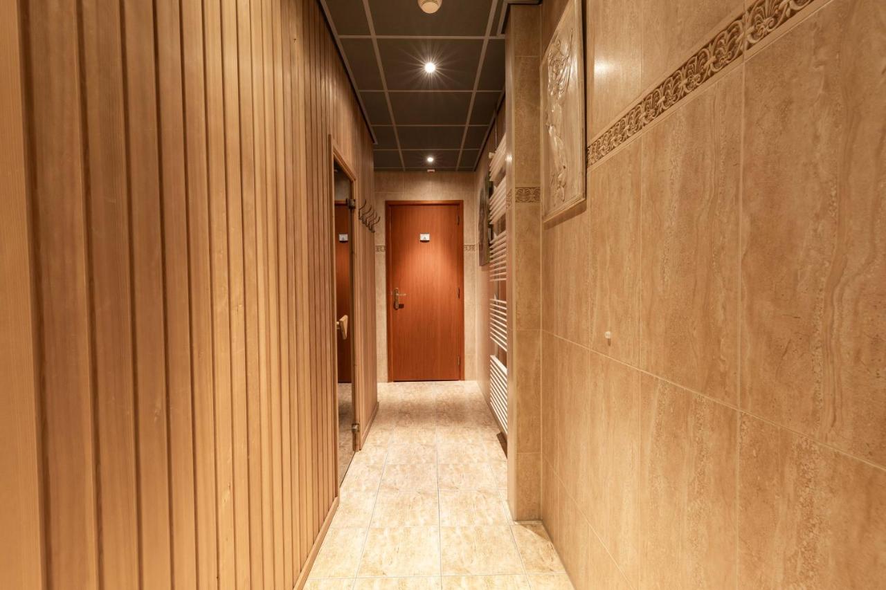 Amicitia Hotel Снек Екстериор снимка