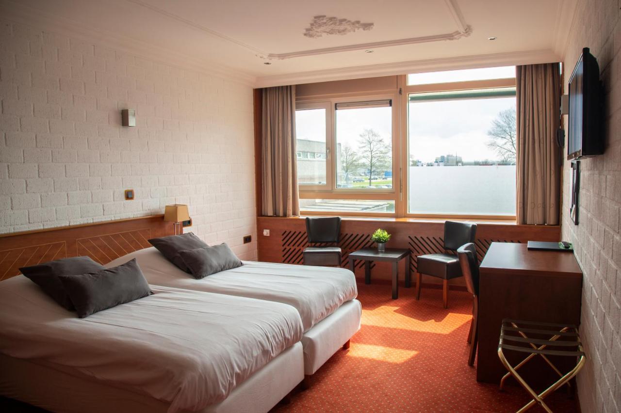 Amicitia Hotel Снек Екстериор снимка