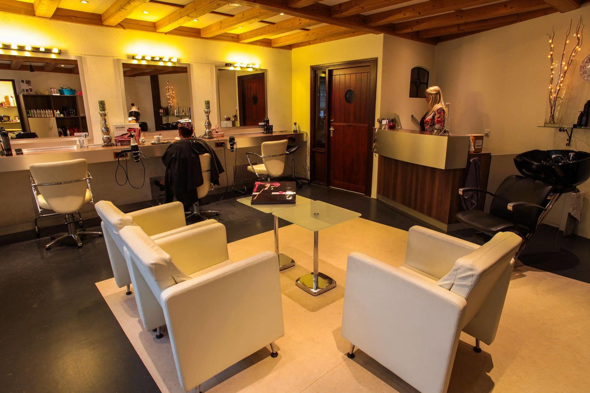 Amicitia Hotel Снек Екстериор снимка